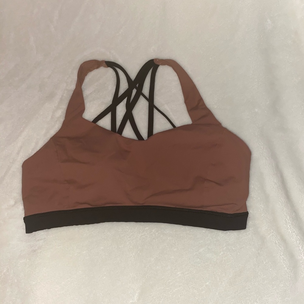 Lululemon sports bra